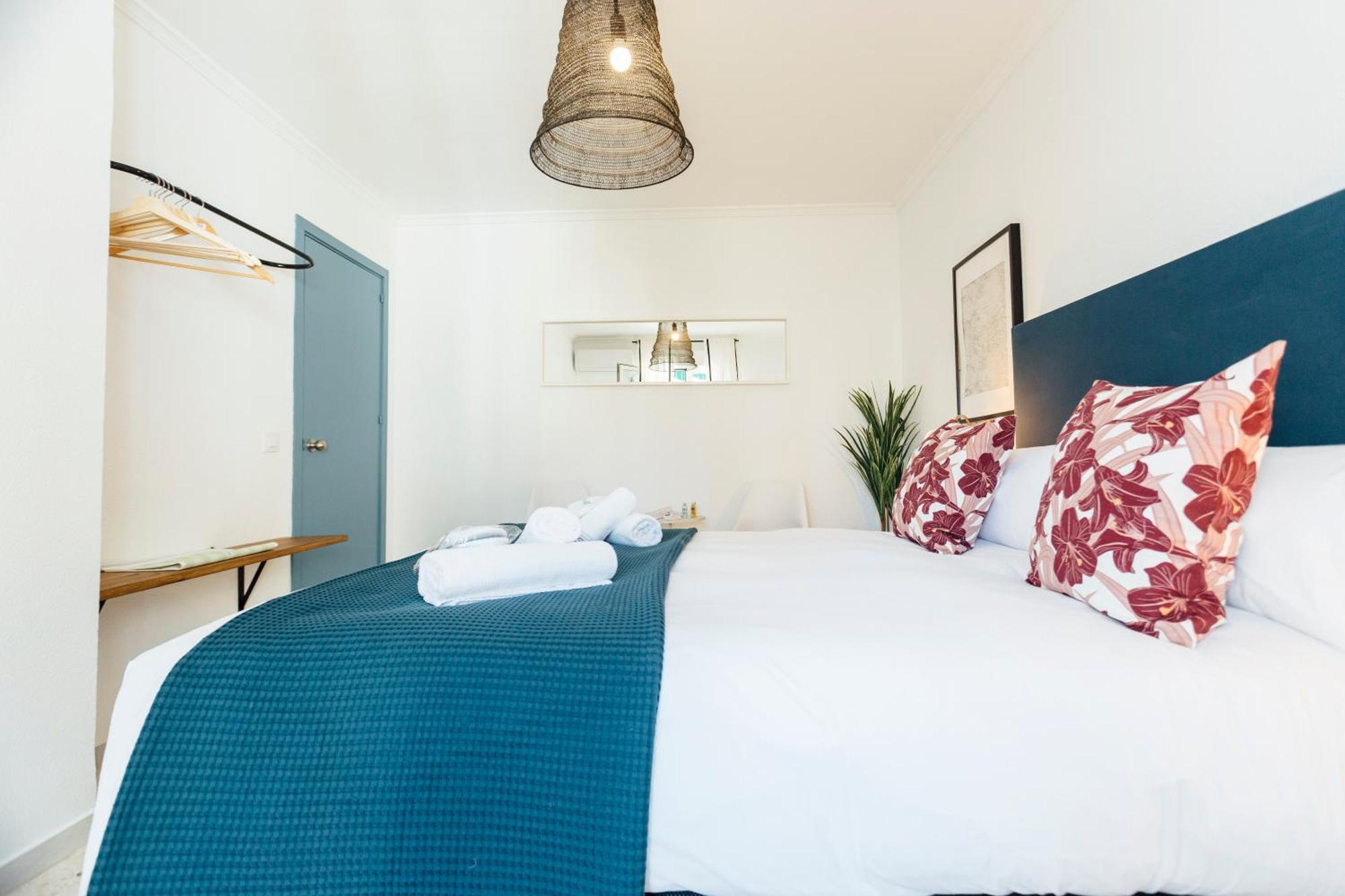Appartement Stunning And Colorful- 4Bd 2Bth- Santa Cruz à Séville Extérieur photo